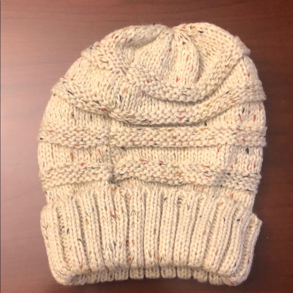 CC Beanie - Picture 2 of 3